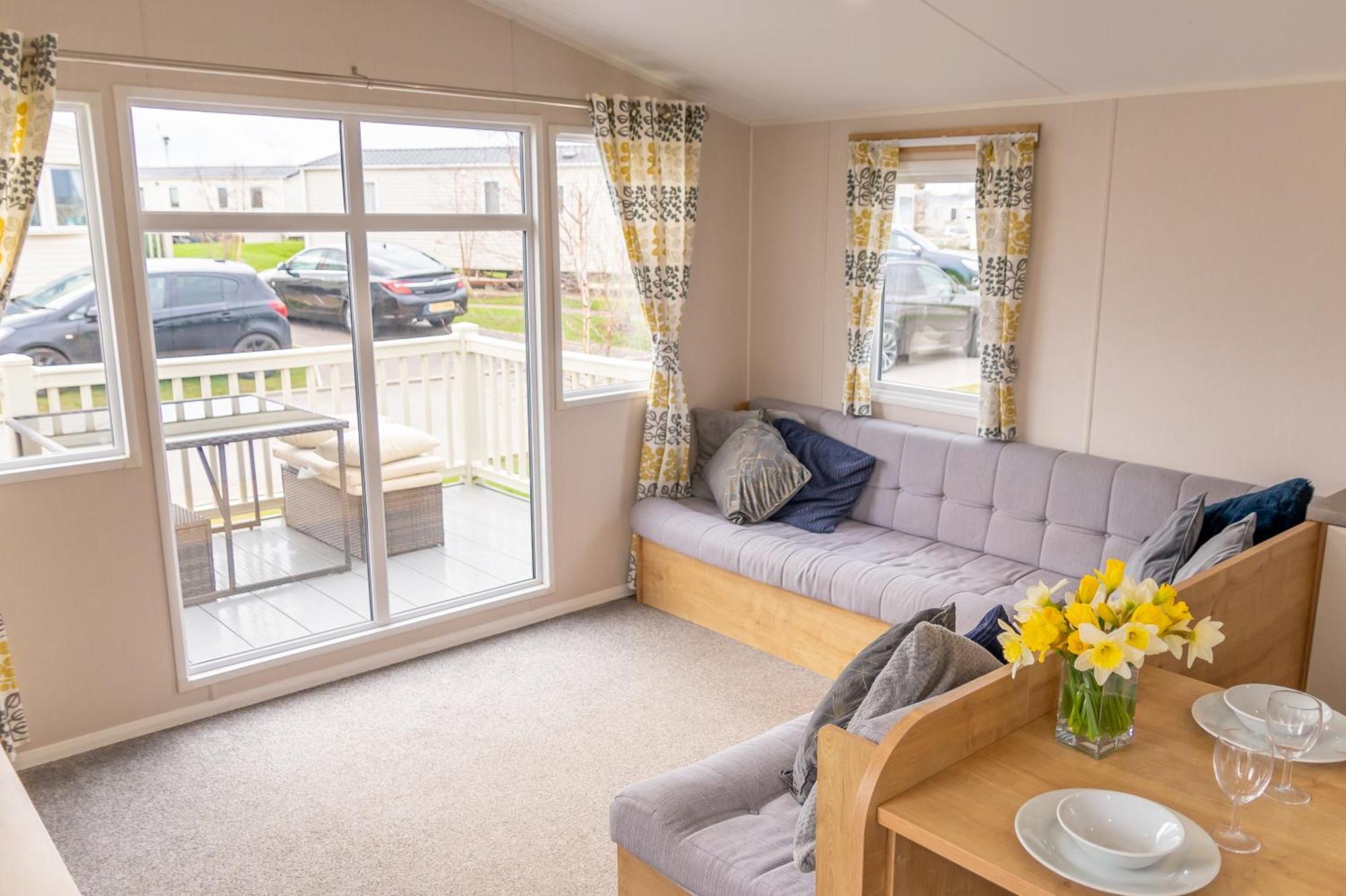 64 Lancaster The Lazy Willow 3 Bedroom Hot Tub Caravan Tattershall Lakes Exterior photo